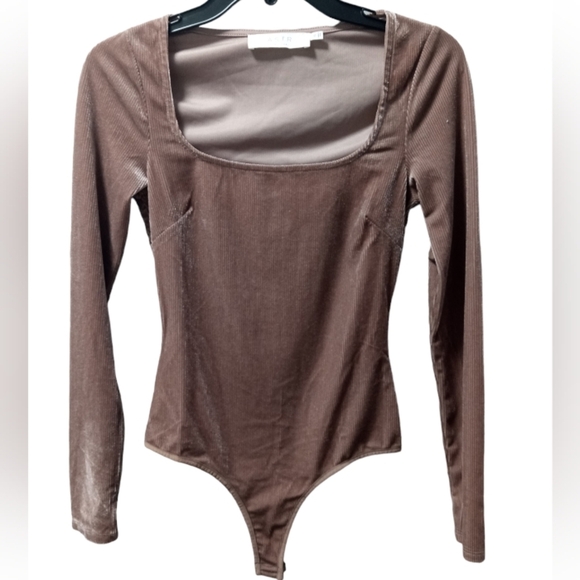 Astr Tops - NWOT Astr the Label Beige Bodysuit Size: XSmall